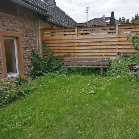 Katharina Ferienwohnung Am Eifelsteig Neroth Esterno foto